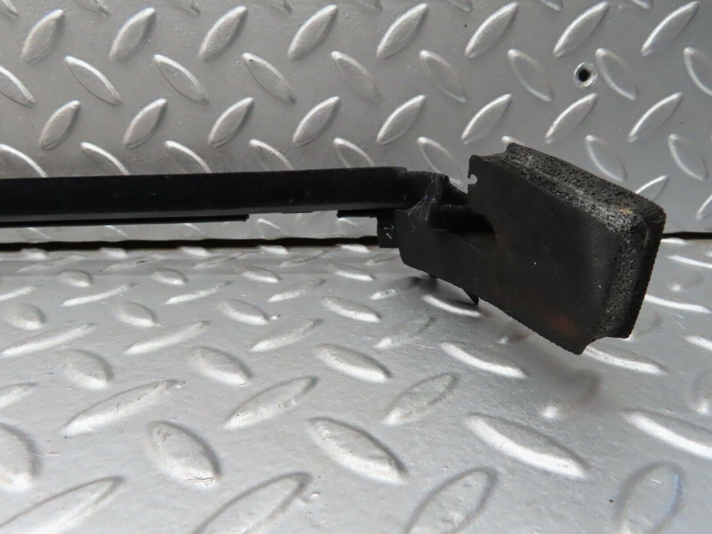 19740 Mercedes-Benz C140 CL420 Coupe Left Door Inner Window Weatherstrip Seal