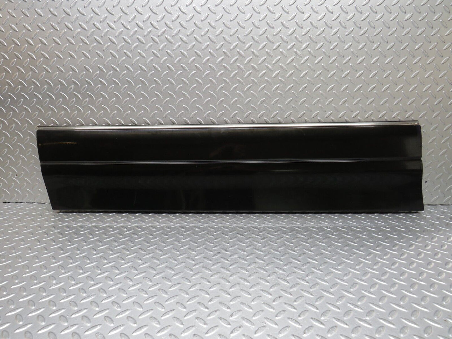 35293 Mercedes-Benz W140 Front Left Door Moulding Trim 1406907140