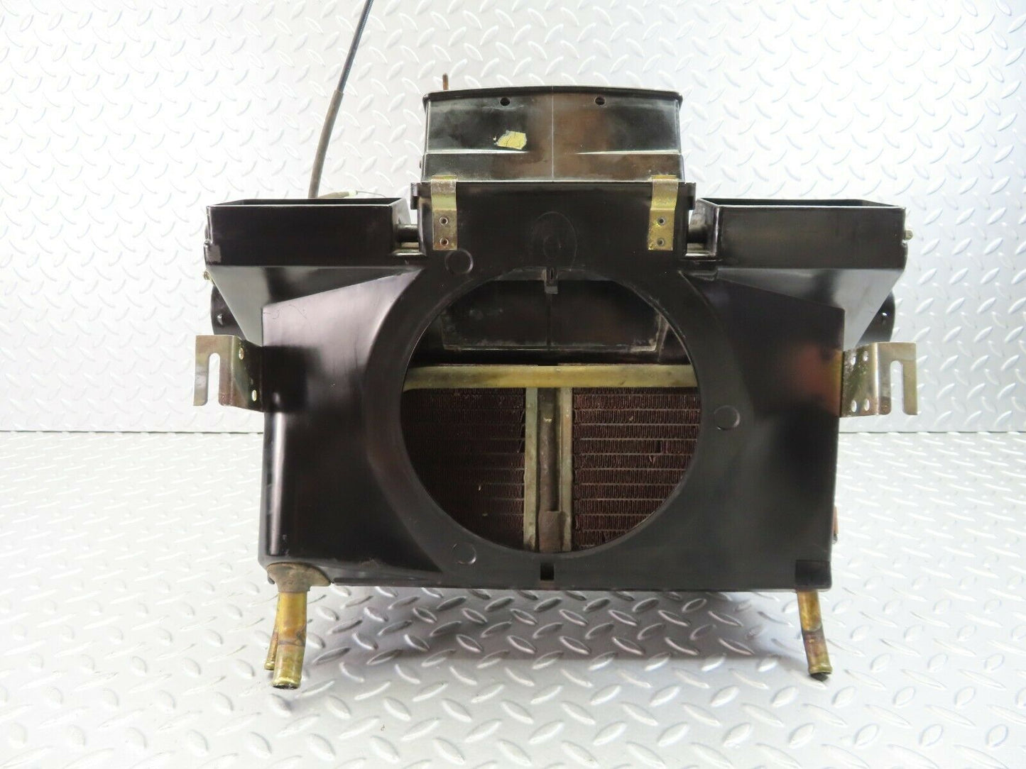 8048 Mercedes-Benz W115 220D Heater Box Blower Housing Behr
