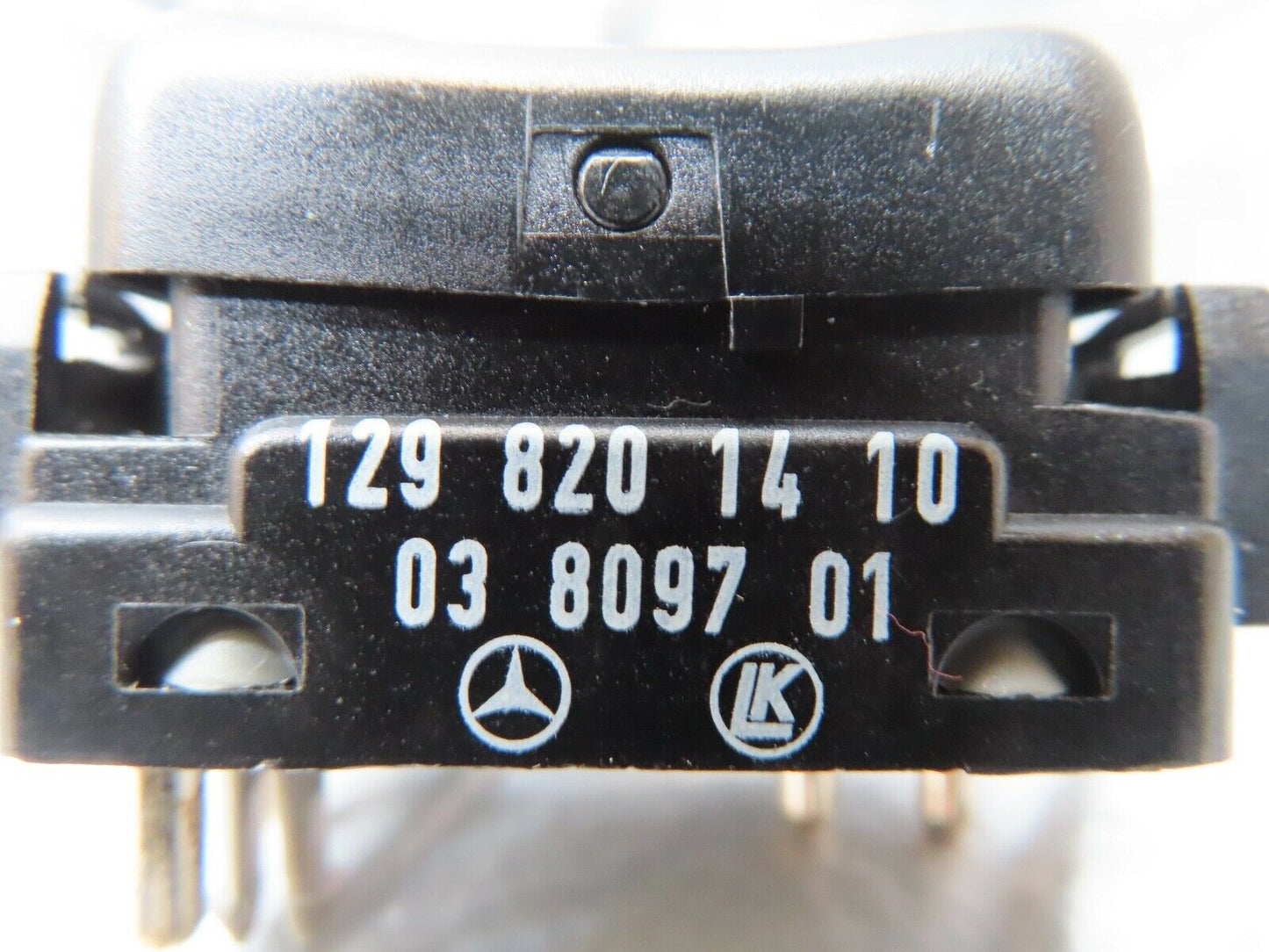 17405 Mercedes-Benz R129 300SL Coupe Right Door Window Switch 1298201410
