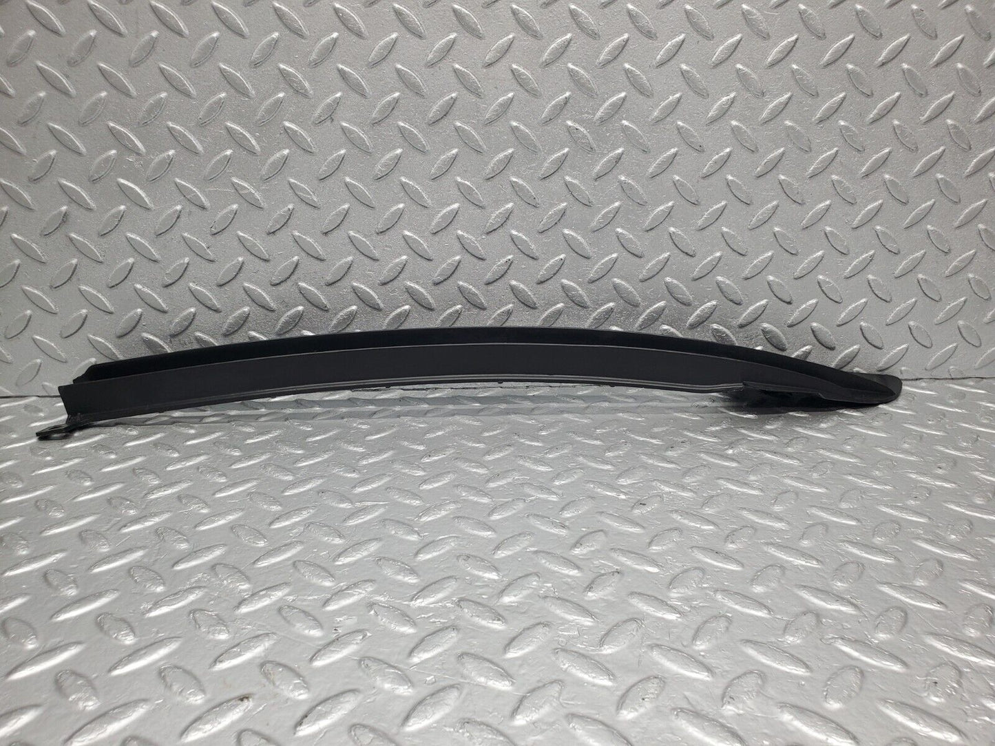 46350 Mercedes-Benz C123 280CE Coupe Front Bumper Lower Grill Left 1238880123