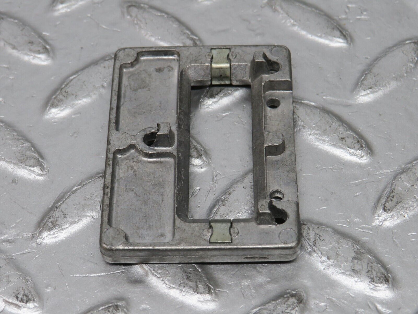 32480 Mercedes-Benz S124 300TE Wagon Rear View Mirror Bracket