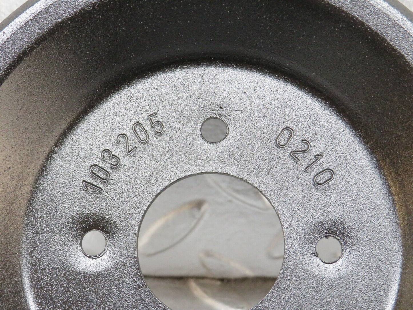 32658 Mercedes-Benz S124 300TE Wagon Engine Cooling Fan Pulley 1032050210