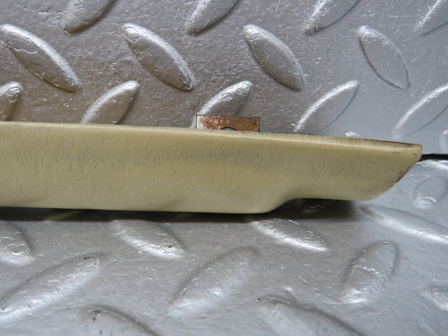 40193 Mercedes-Benz R107 HardtopB Pillar Trim Left Side Beige