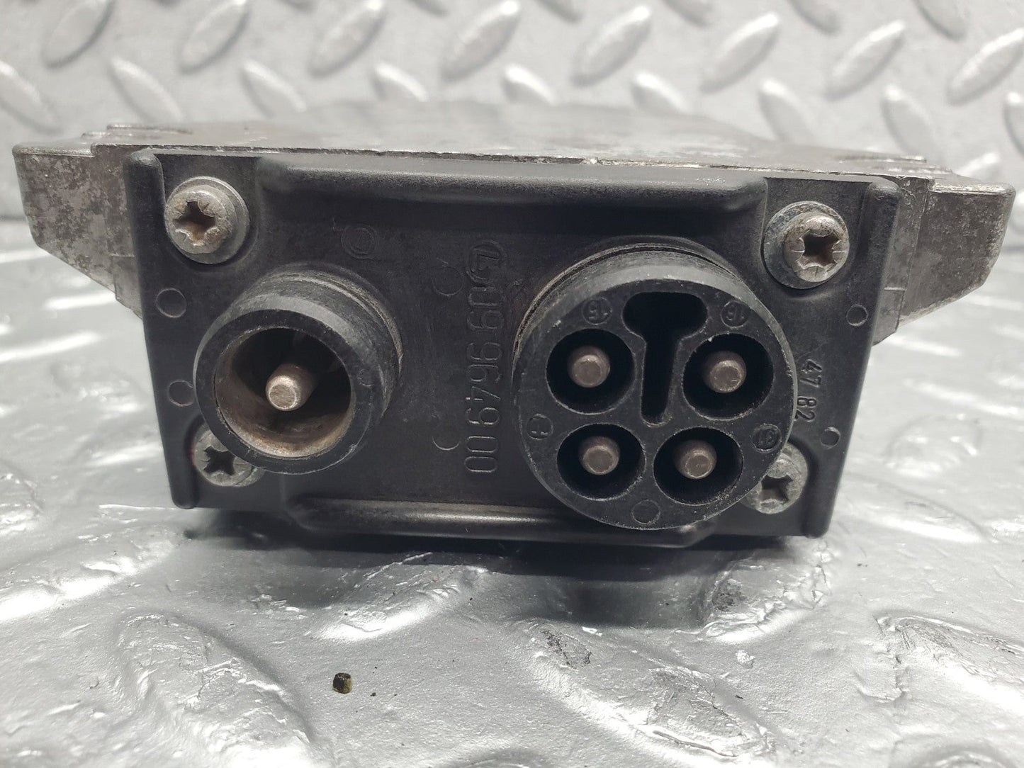 47012128