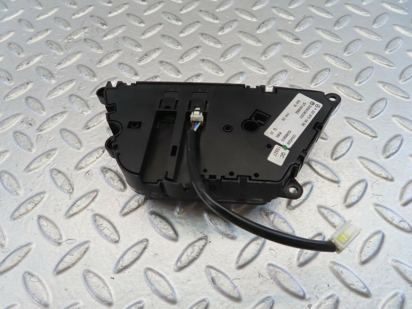 11094 Mercedes-Benz W221 S320 Front Left Seat Control With Door Unlock Switch