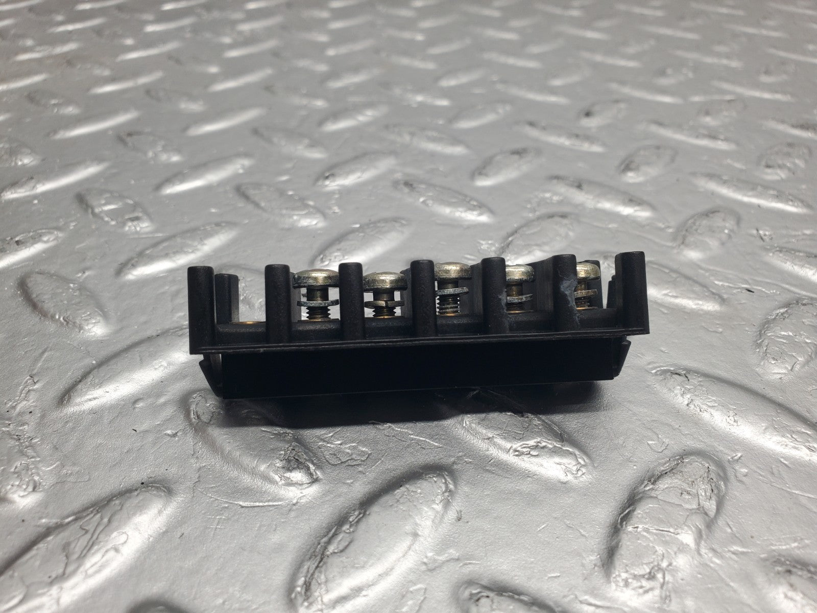 47077163