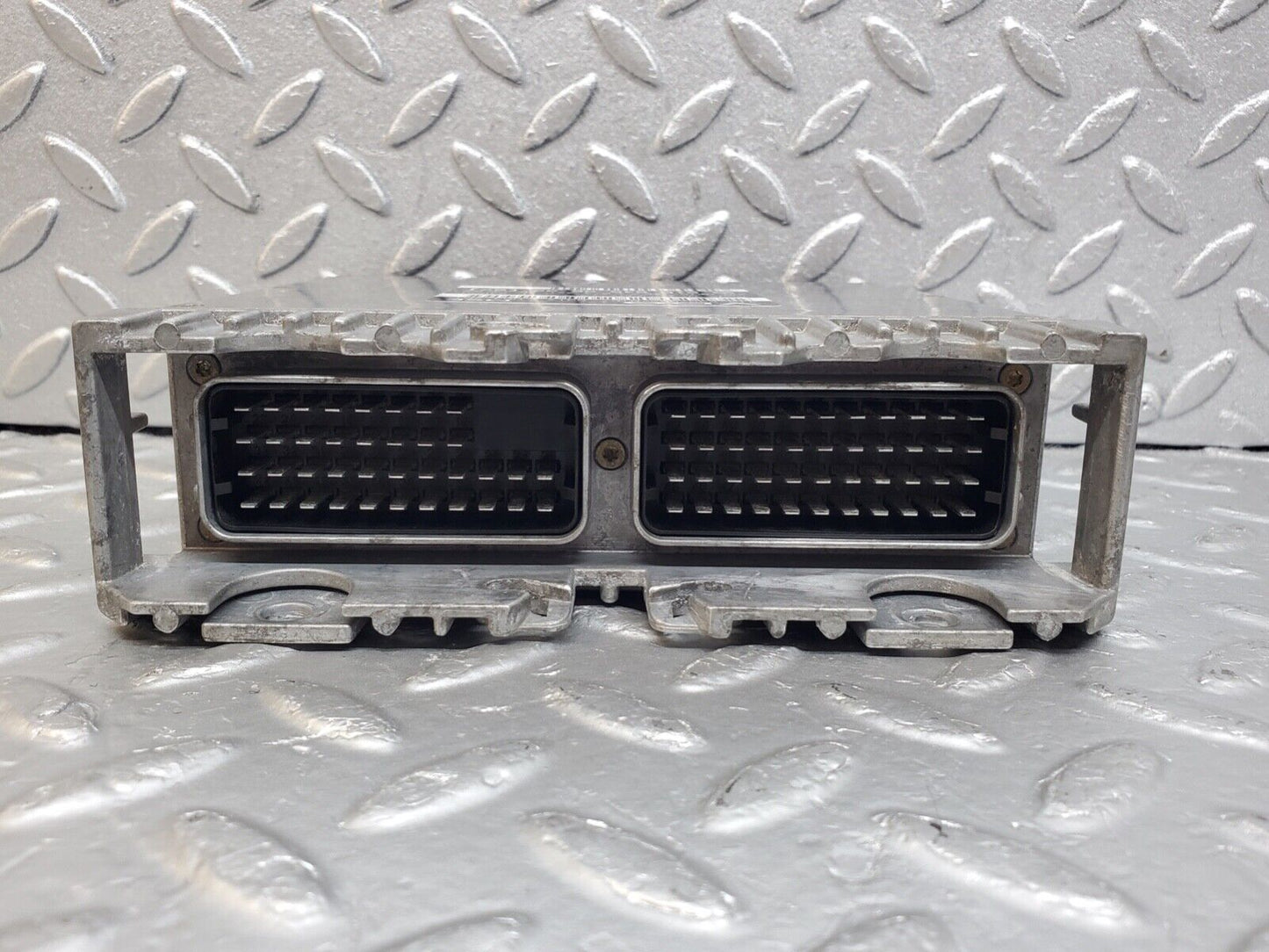 44626 Mercedes-Benz W124 220E Engine Control Unit VDO 0155459632