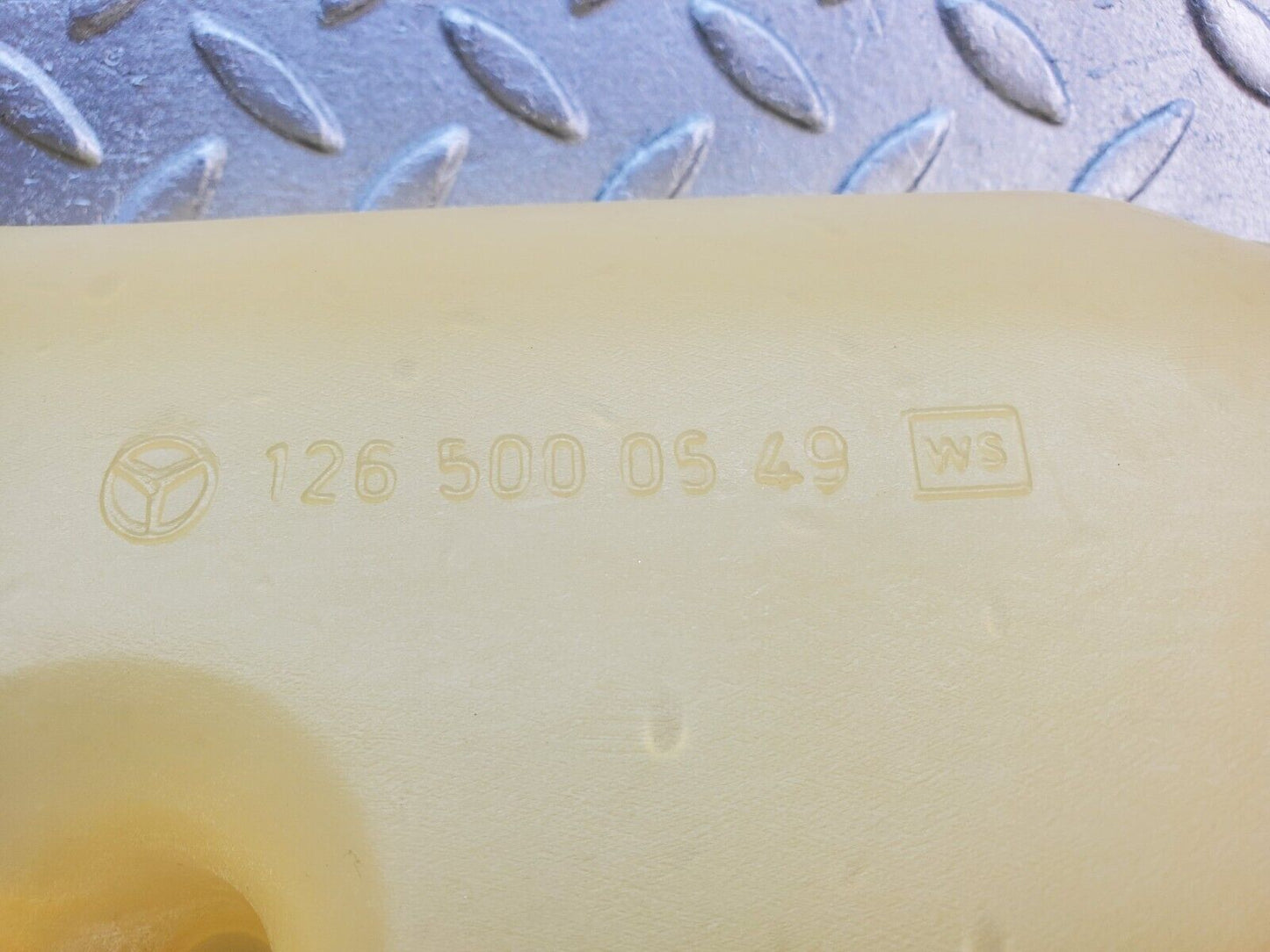 45565 Mercedes-Benz W126 420SE Coolant Expansion Tank 1265000549
