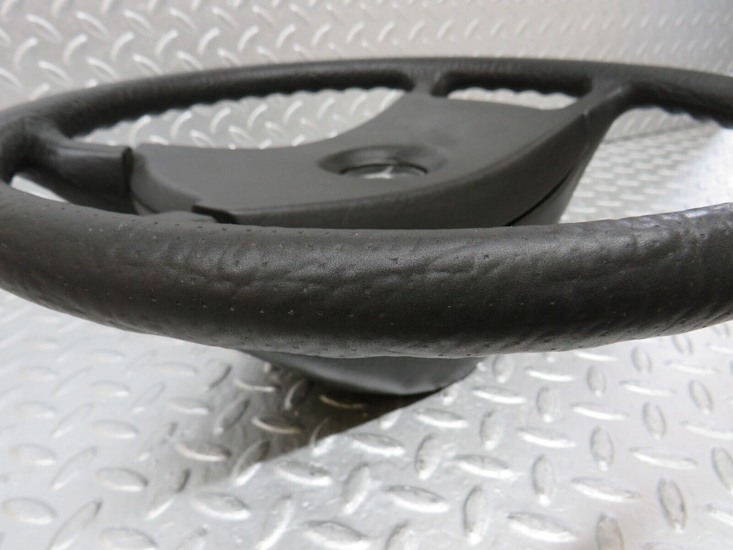 34340 Mercedes-Benz C126 380SEC Coupe Steering Wheel 1264640017