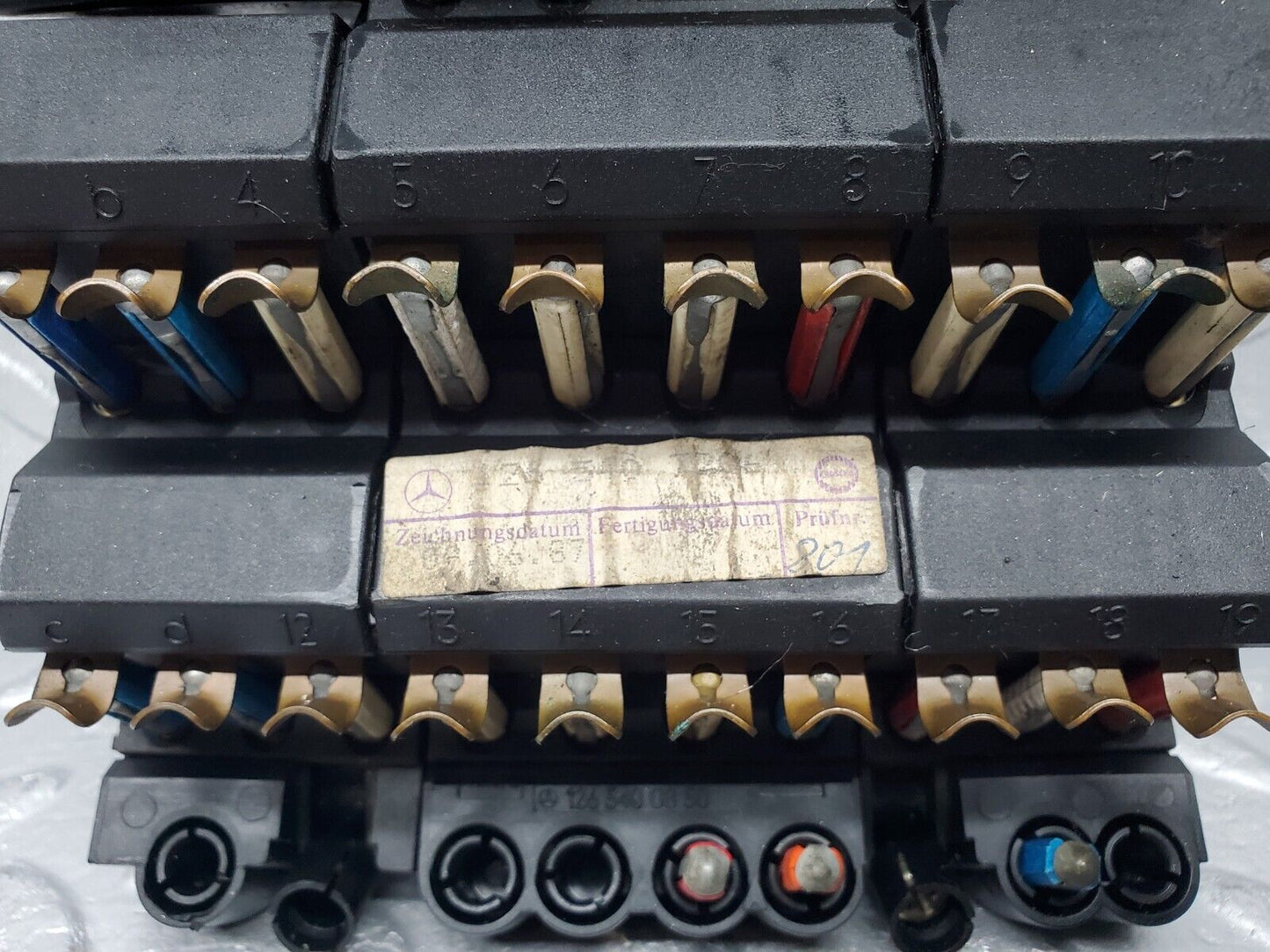 45836 Mercedes-Benz W126 420SE Fuse Box 1265454140 1265407206