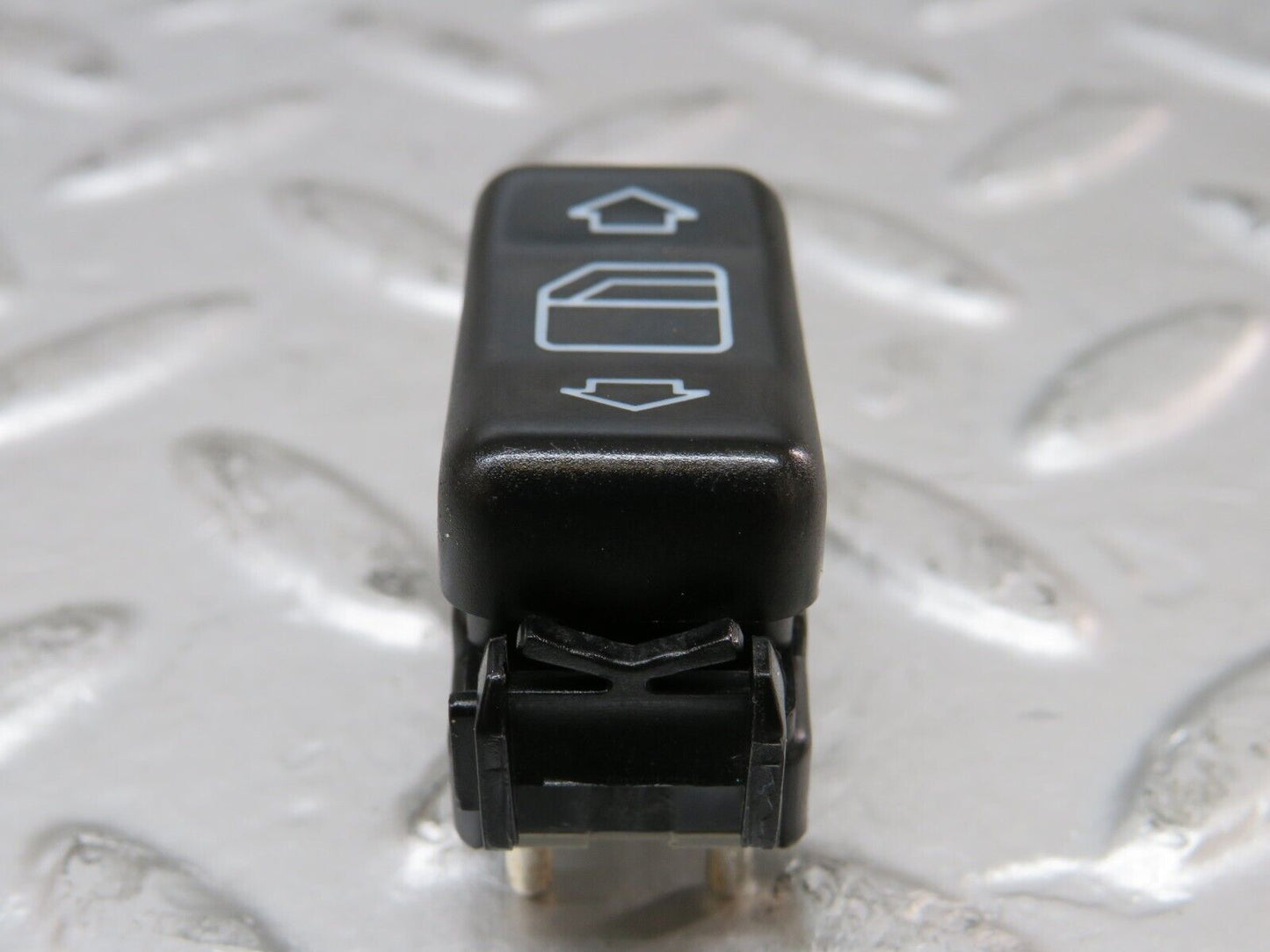 26560 Mercedes-Benz C124 220CE Coupe Left Electric Window Switch 1248208910