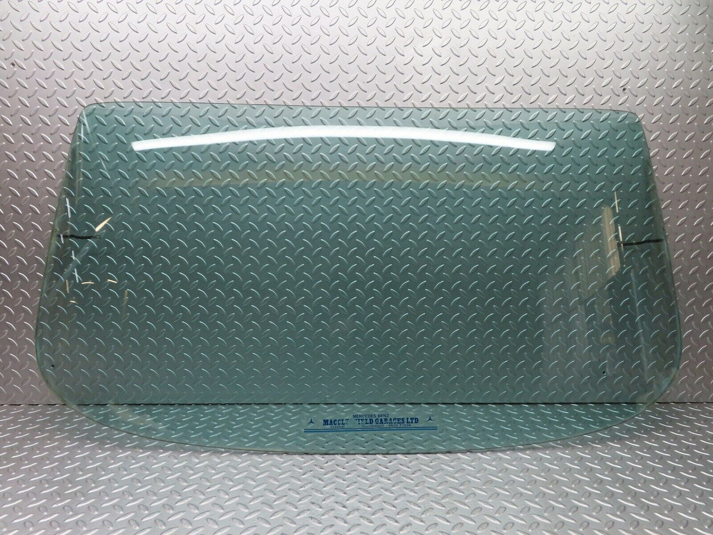 21602 Mercedes-Benz W126 300SE Rear Heated Windscreen Glass