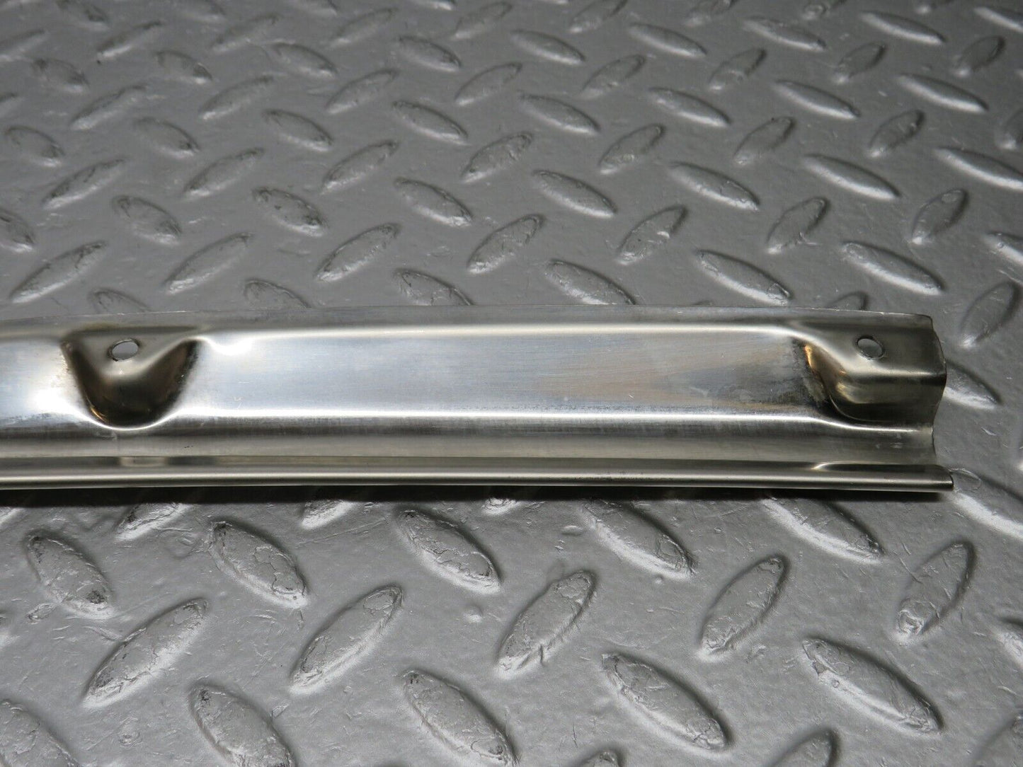 38593 Mercedes-Benz R129 280SL Coupe Folding Top Chrome Top Cover Trim Right