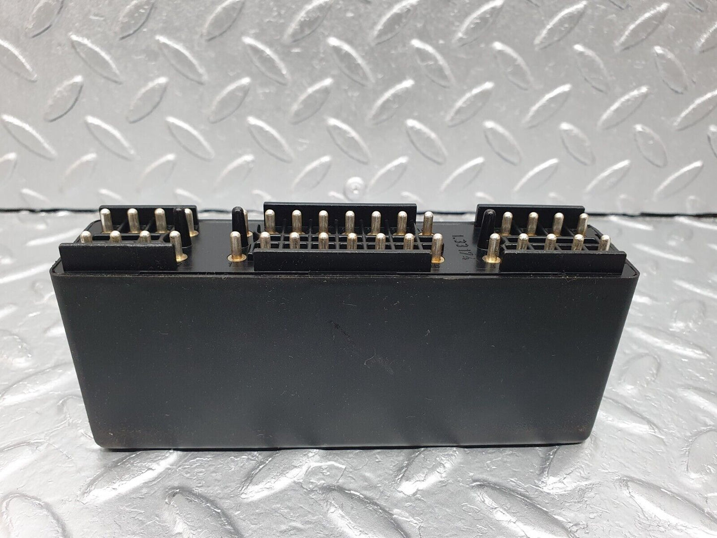 41640 Mercedes-Benz W124 200E Light Control Relay 1265420032