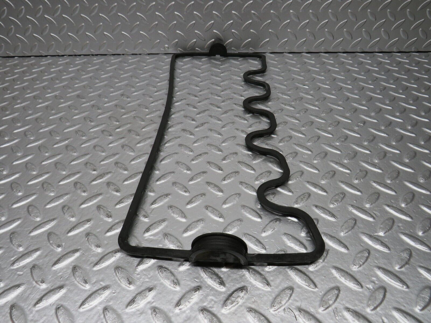 30887 Mercedes-Benz W201 190E Engine Rocker Cover Gasket