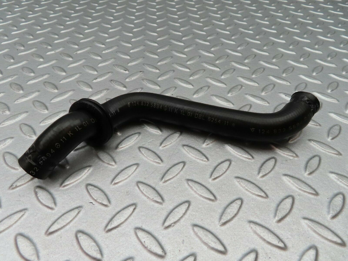 5478 Mercedes-Benz W124 230E Water Hose Pipe 1248325894