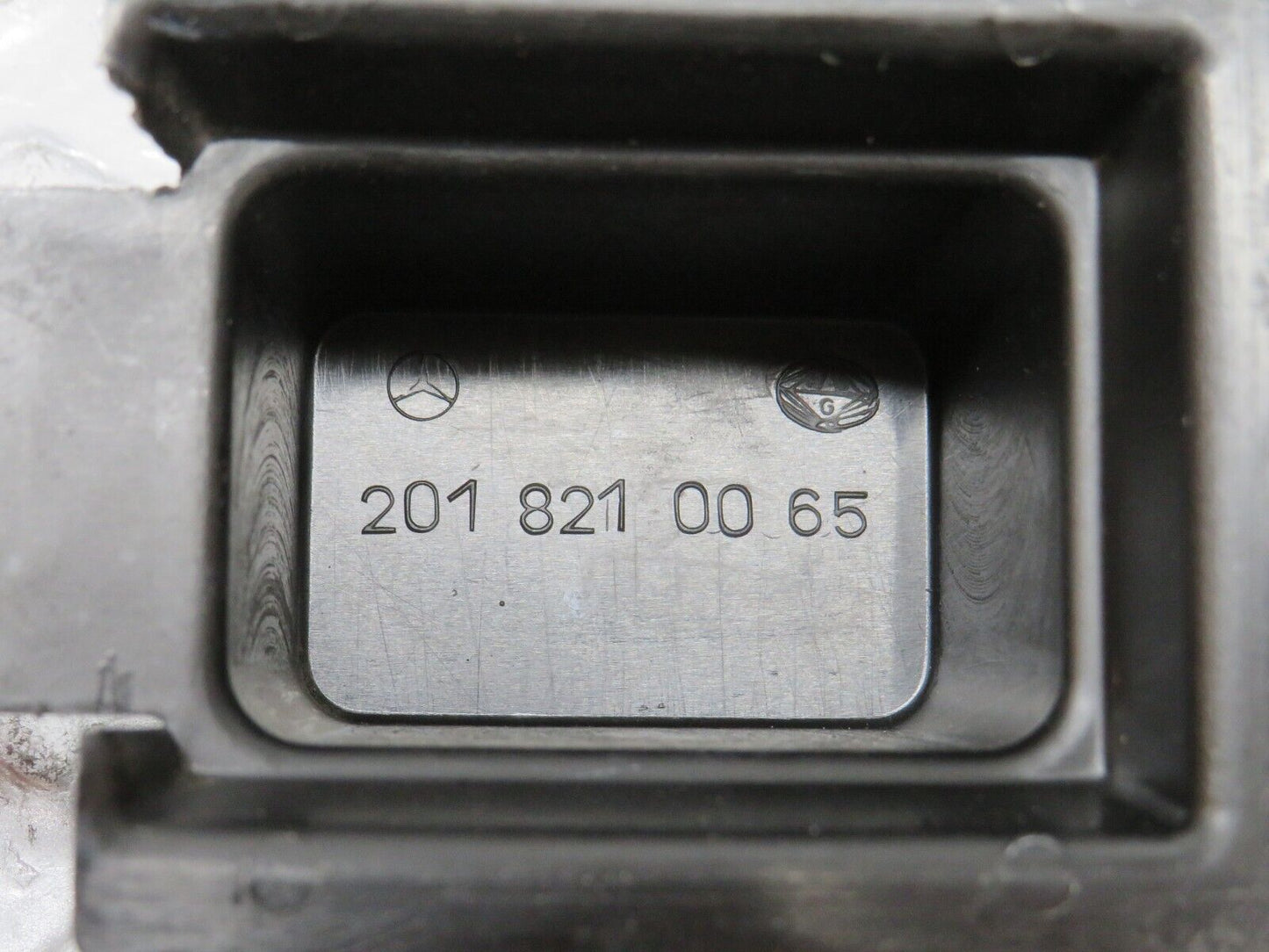36718 Mercedes-Benz W201 190E Switch Holder 2018210065