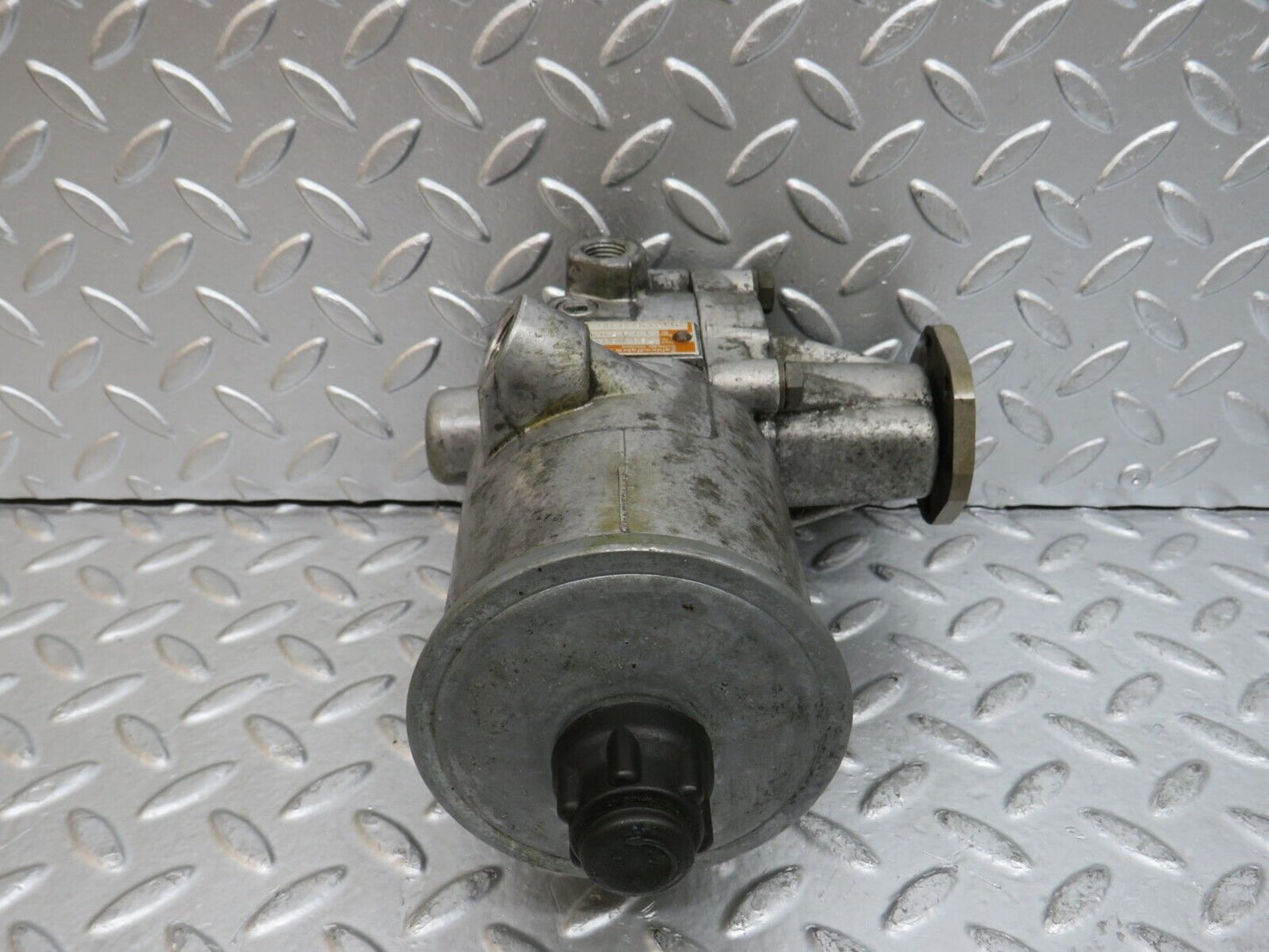 29505 Mercedes-Benz W124 230E Power Steering Pump 1244600980 7682900110