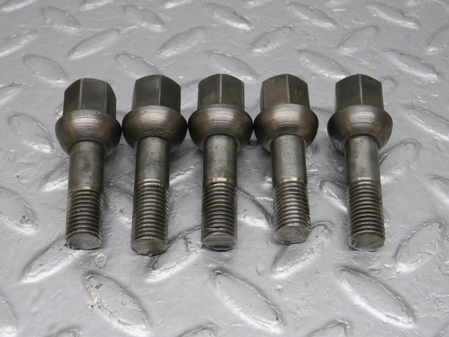 40157 Mercedes-Benz 5x Alloy Wheel Lug Bolt M12x1.5