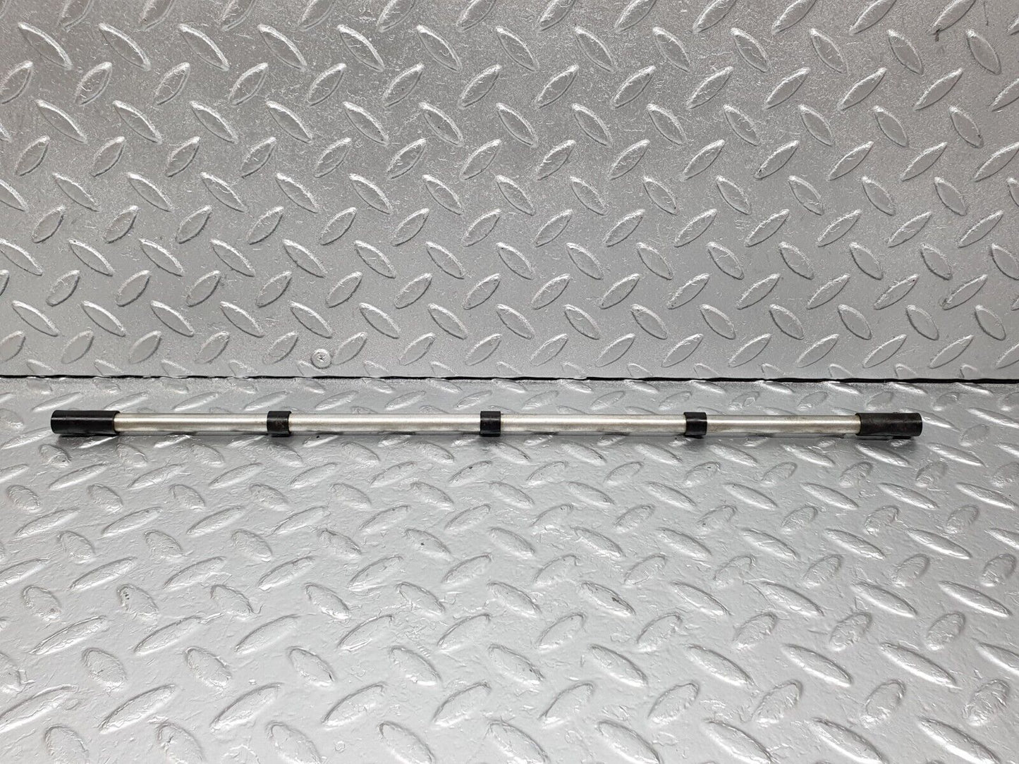 43703 Mercedes-Benz C126 380SEC Coupe Camshaft Oil Tube