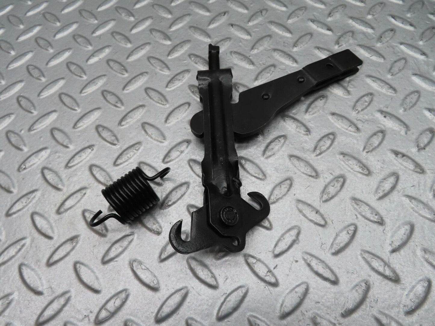 14513 Mercedes-Benz C107 280 SLC Handbrake Adjusting Handbrake Regulator