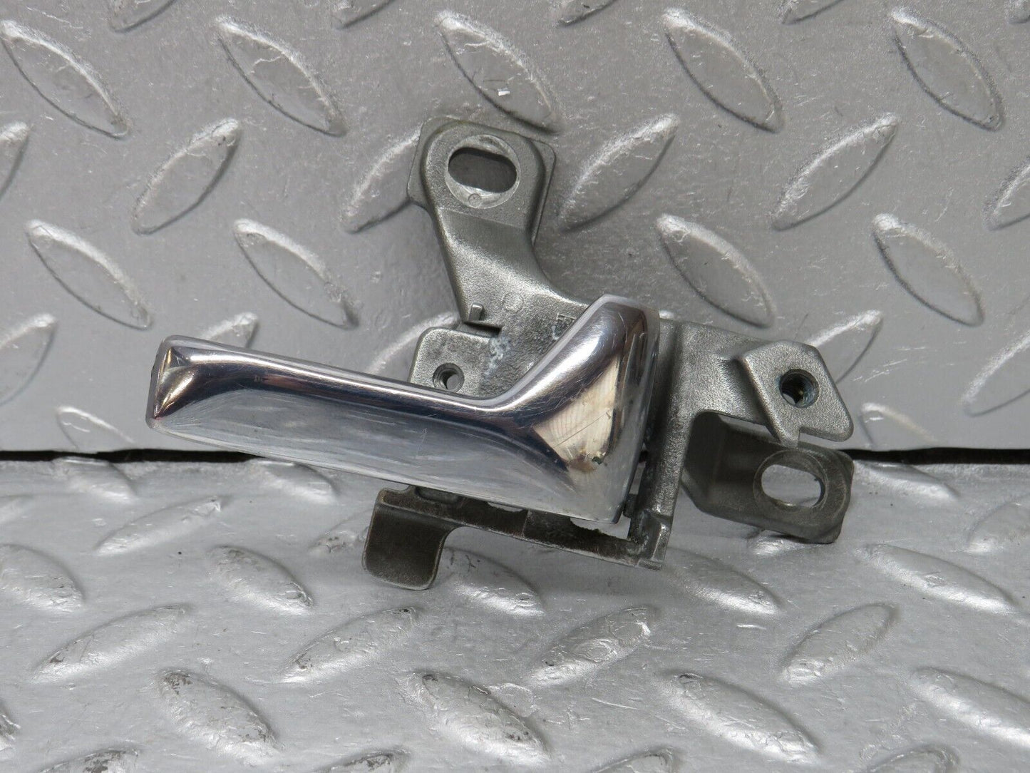 36881 Mercedes-Benz C126 420SEC Coupe Right Door Interior Handle