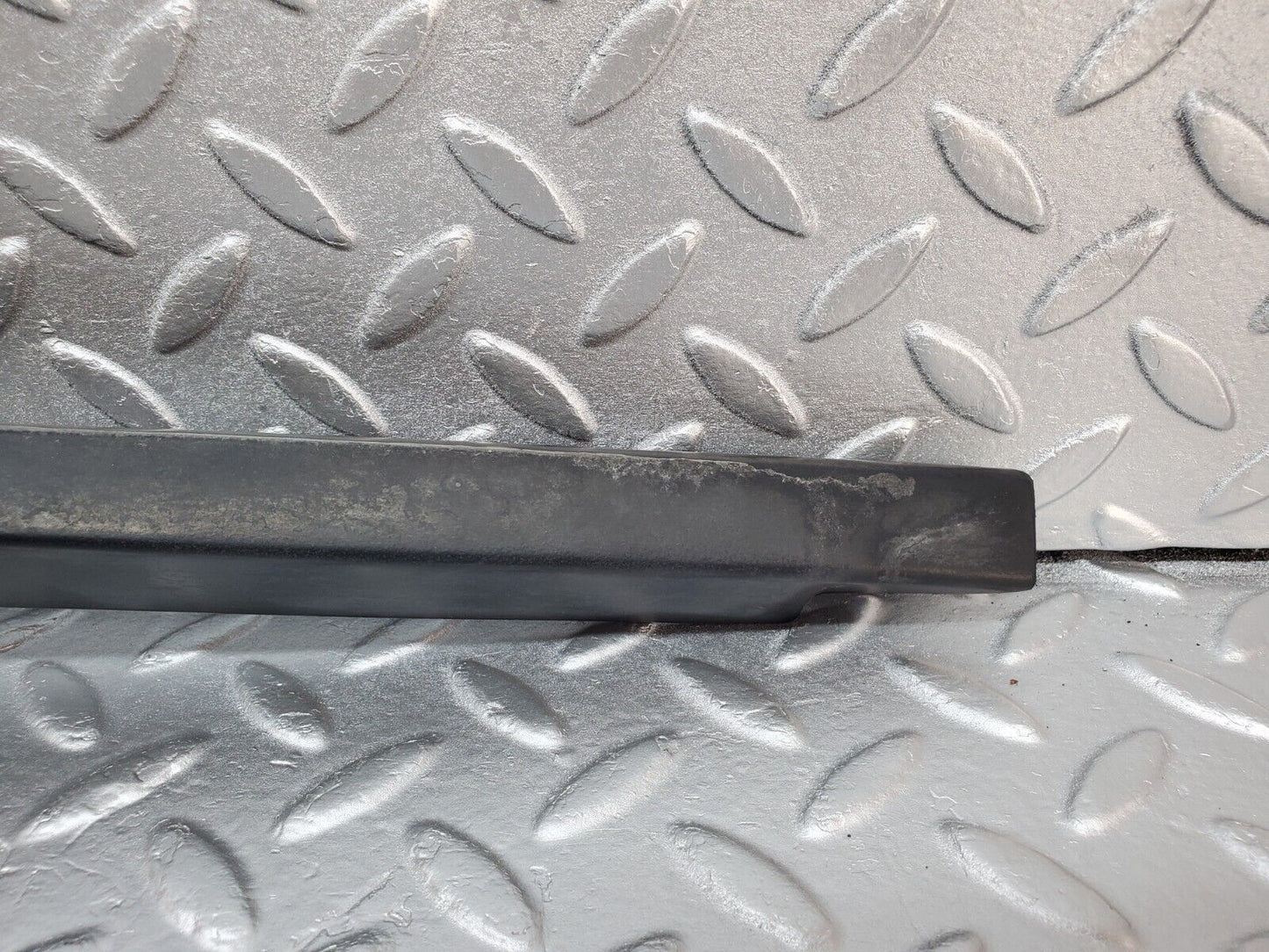 45706 Mercedes-Benz W126 420SE Boot Handle Trim Number Plate Light 1268202909