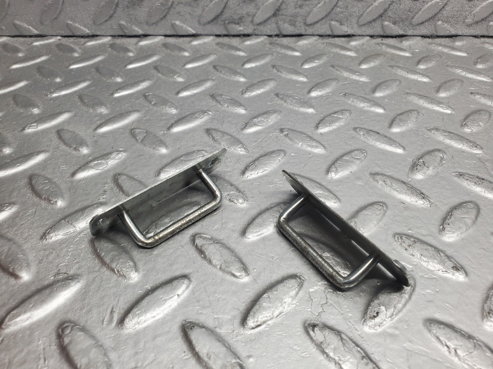 W124 Wagon trunk cargo hook clip used OEM