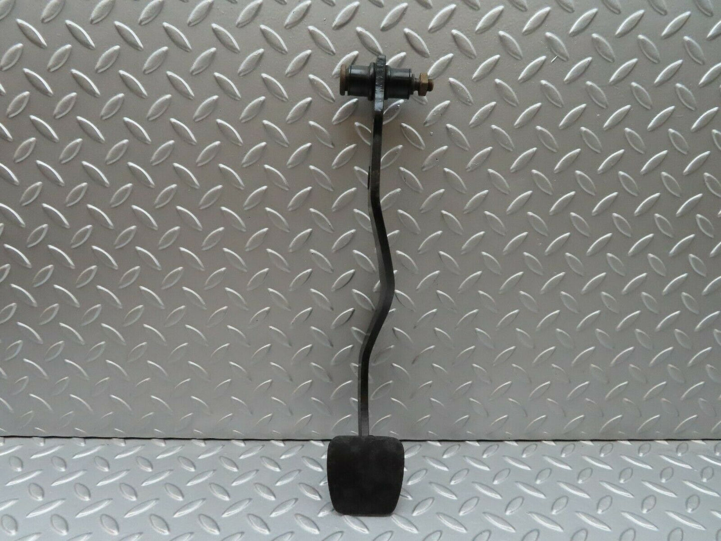 3673 Mercedes-Benz W108 280SE Brake Pedal
