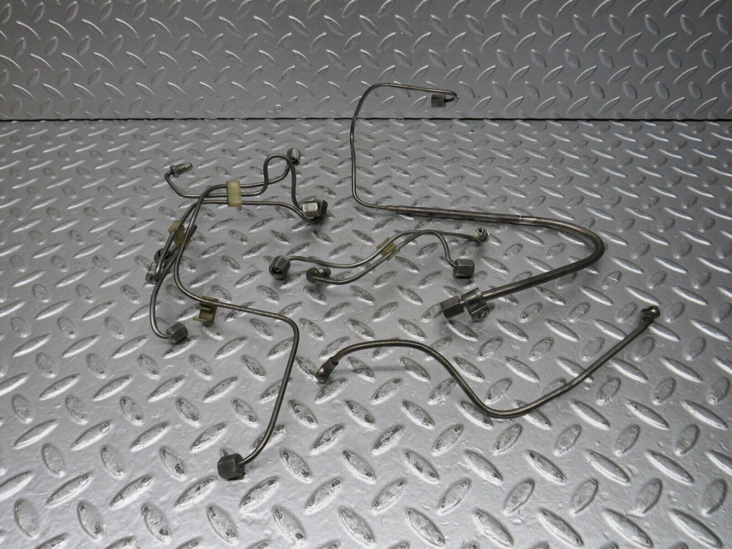 32101 Mercedes-Benz W123 230E Fuel Line Hose Set