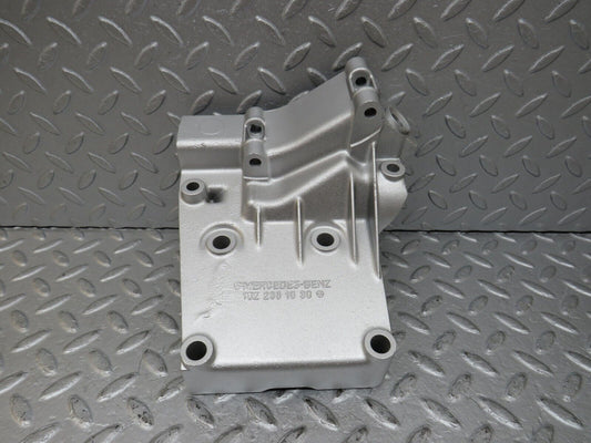 36790 Mercedes-Benz W201 190E 2.0L Power Steering Pump Bracket 1022361030