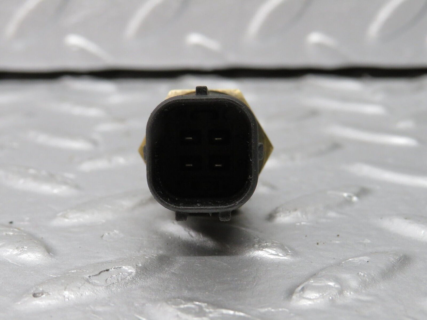 39713 Mercedes-Benz R129 320SL Coupe Coolant Temperature Sensor 0115425117
