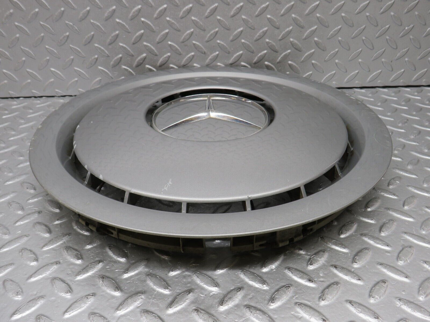 39022 Mercedes-Benz W201 190E Wheel Trim Hub Cap 14" 2014010324