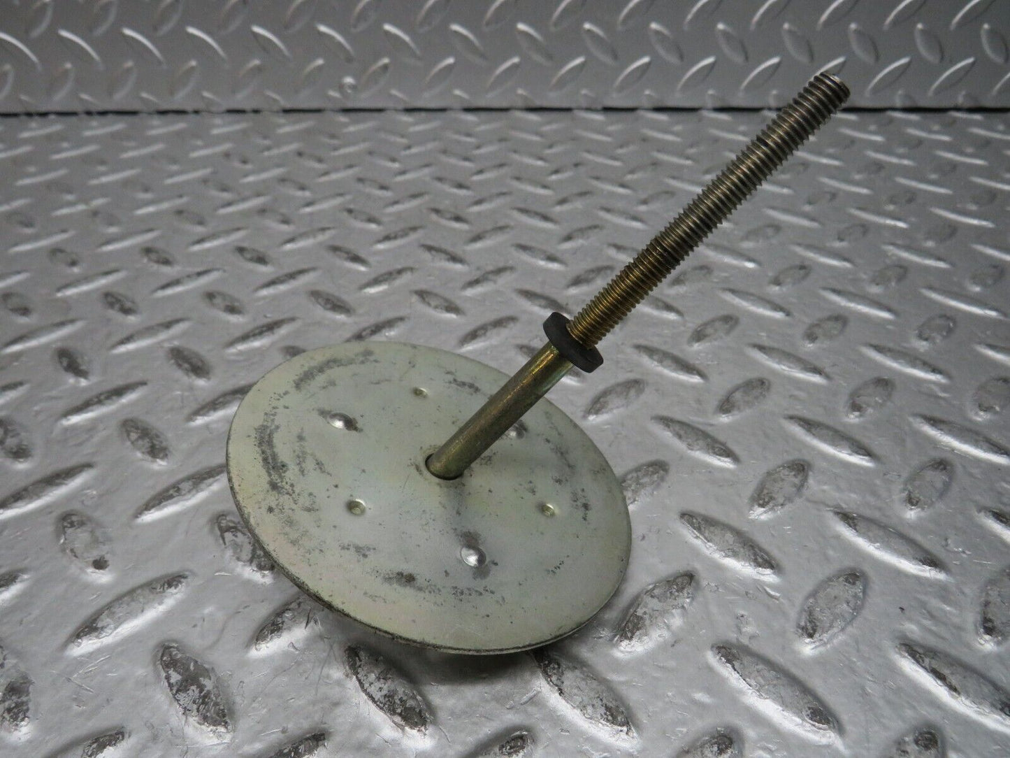 28611 Mercedes-Benz W123 230E Spare Wheel Holder