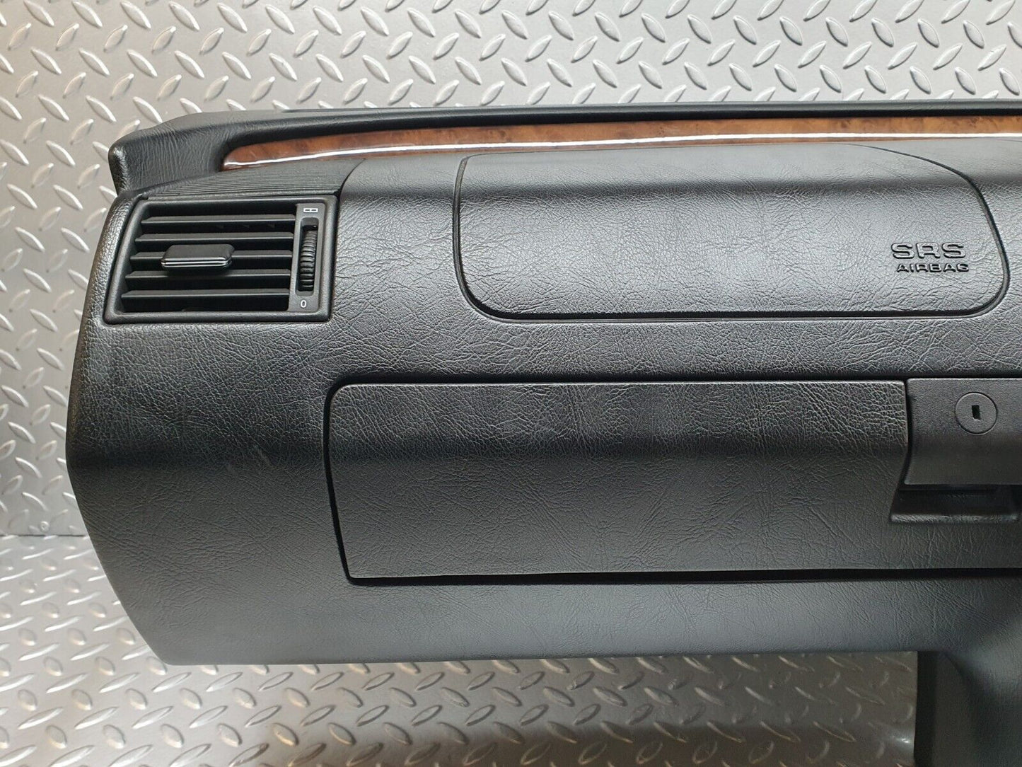 41837 Mercedes-Benz W202 C200 Dashboard Black