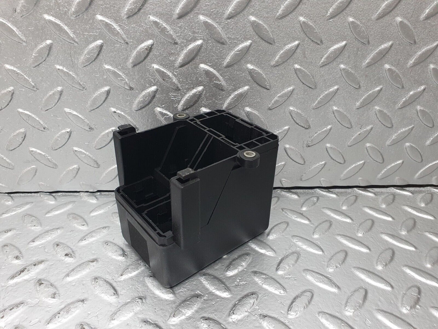 42771 Mercedes-Benz W201 190 2.0L Relay Box Cover 2015451040 2015450103