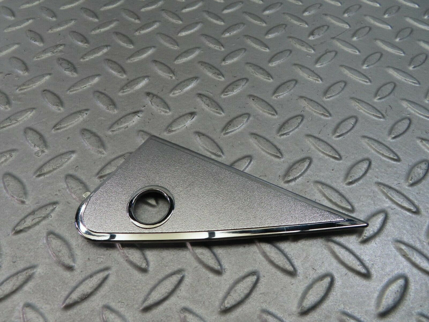 8145 Mercedes-Benz W123 Mirror Triangle Cover Left 1237250711