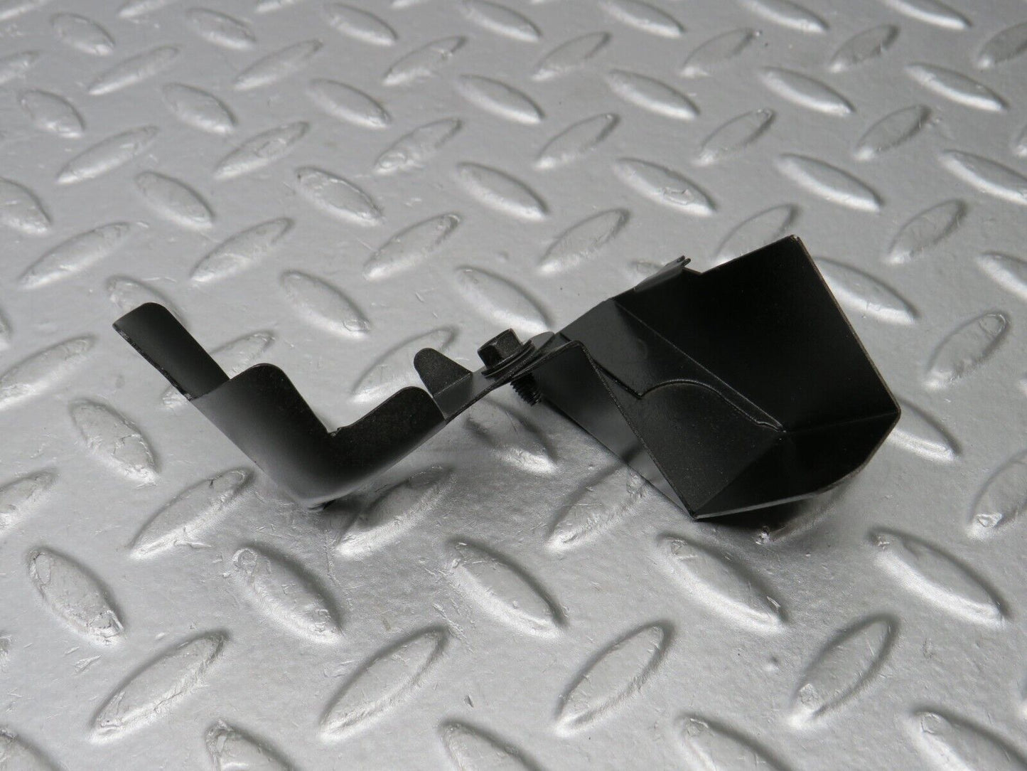 39005 Mercedes-Benz W201 190E 2.6L Steering Box Joint Cover