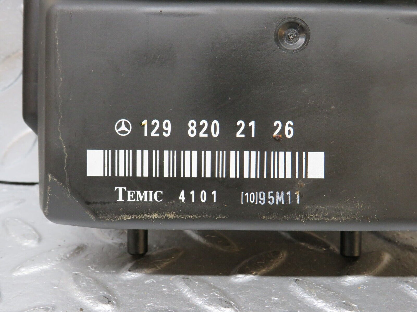 39388 Mercedes-Benz R129 320SL Coupe Seat Control Unit 1298202126