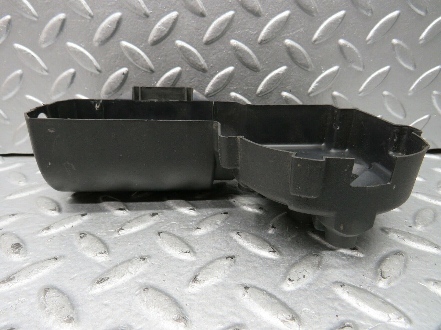 21855 Mercedes-Benz W124 Wiper Motor Cover 1390591046
