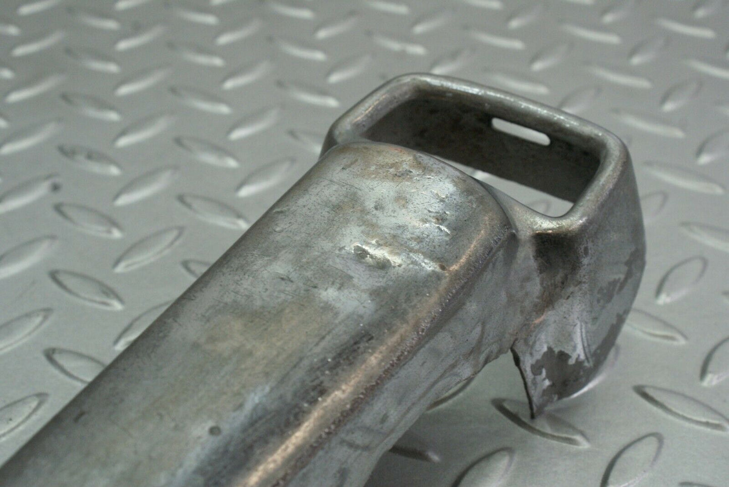 2722 Mercedes-Benz W105 219 PONTON Rear Bumper Part