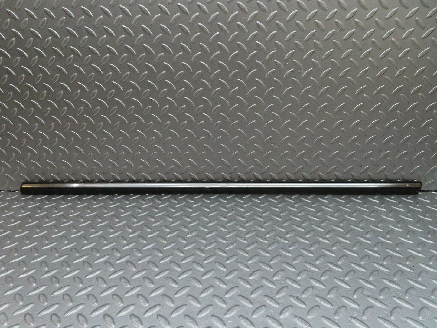 18002 Mercedes-Benz W123 200 Front Right Door Lower Trim