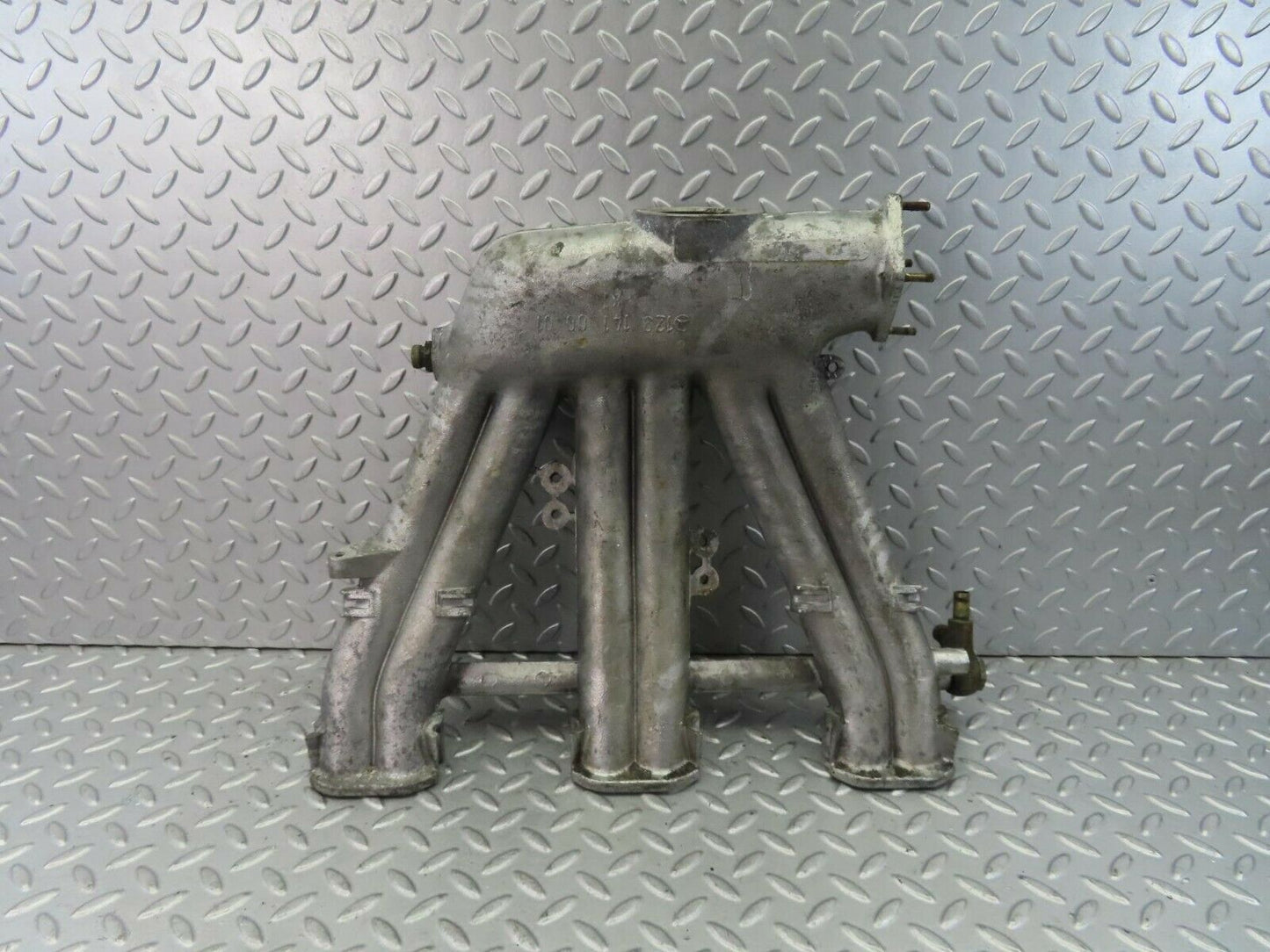 8675 Mercedes-Benz W108 Intake Manifold 1291410001