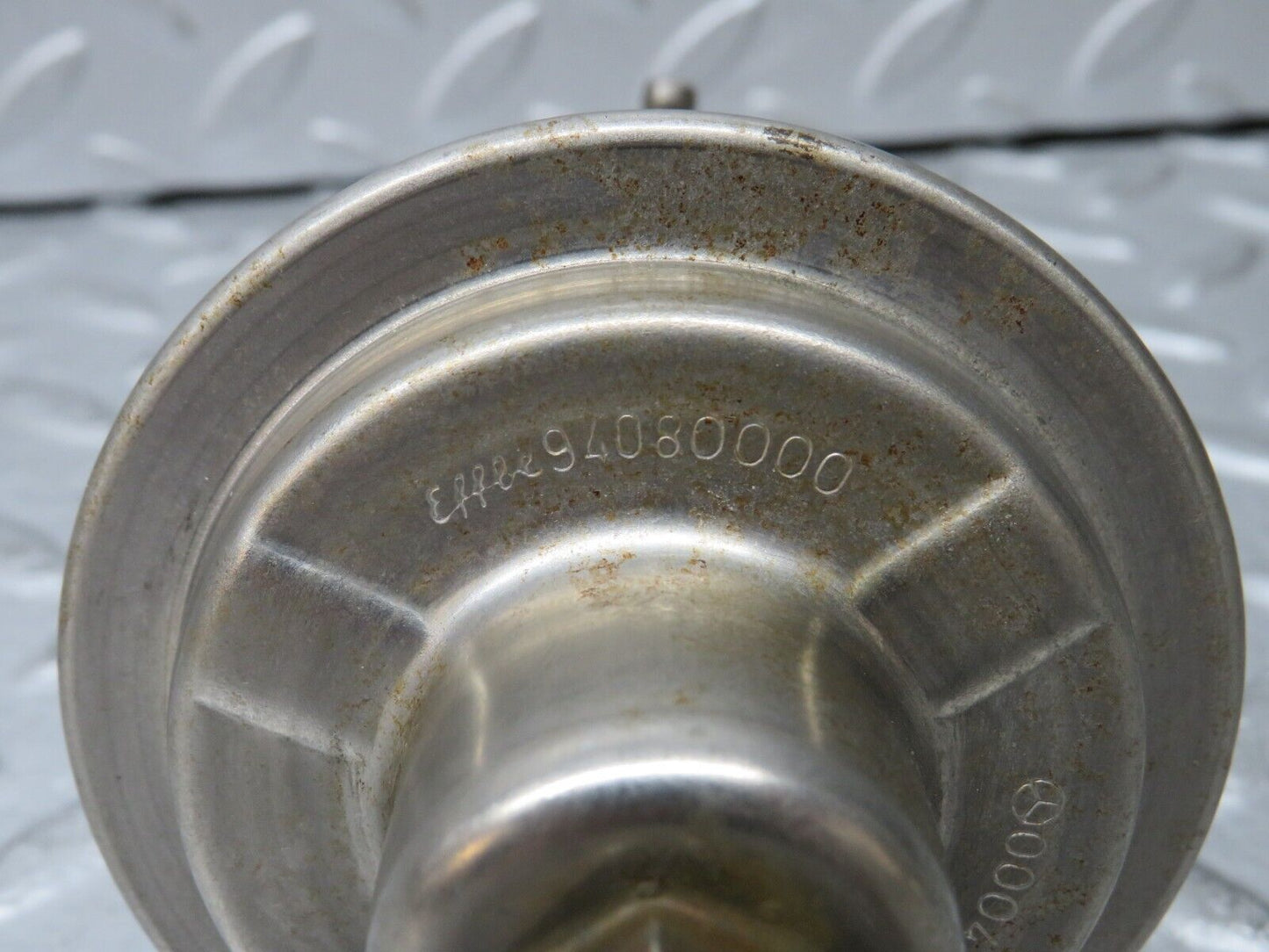35347 Mercedes-Benz R107 280SL Fuel Pressure Regulator Bosch 0004760421