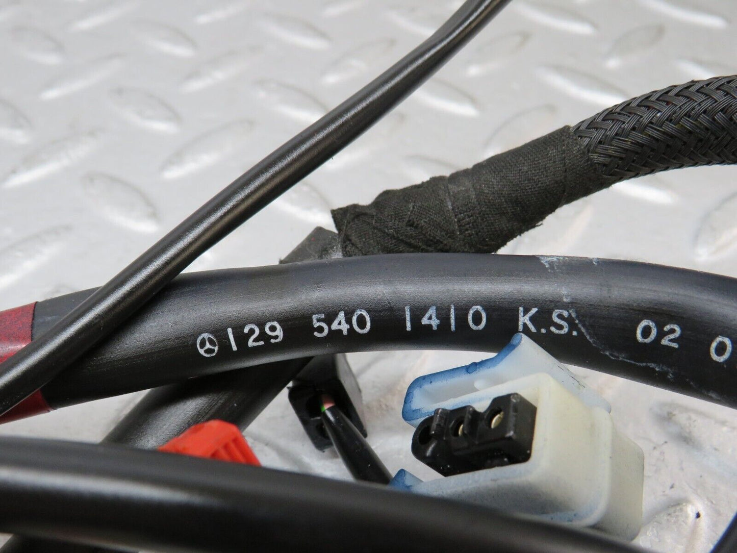 36826 Mercedes-Benz R129 300SL-24 Front Right Electric Seat Wiring 1295401410