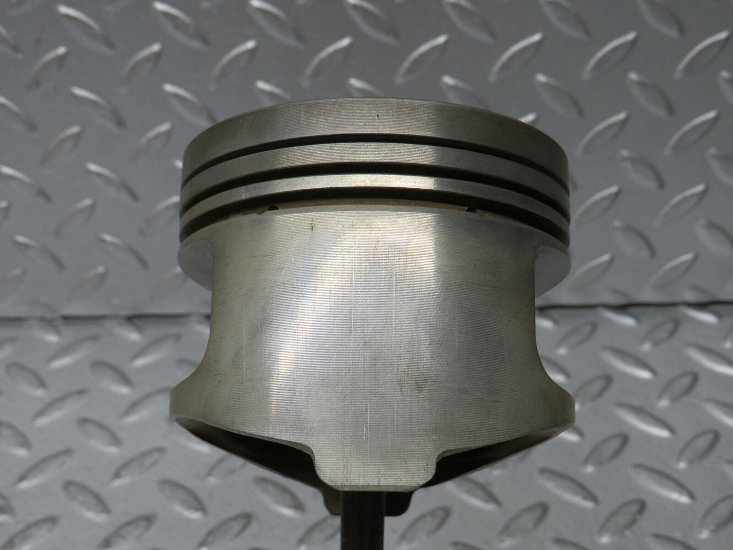 29912 Mercedes-Benz W123 230E Piston With Connecting Rod 96.47 mm 10200