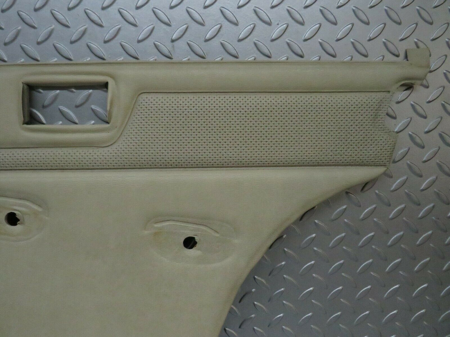 23490 Mercedes-Benz W114 280E Rear Right Door Card Cream