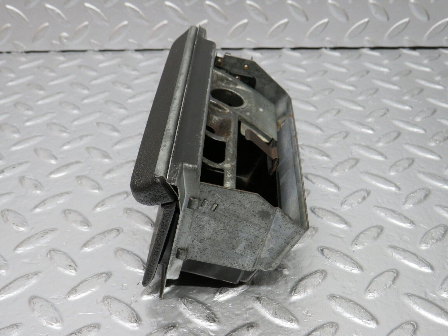 31033 Mercedes-Benz W123 230E Centre Console Ashtray Black