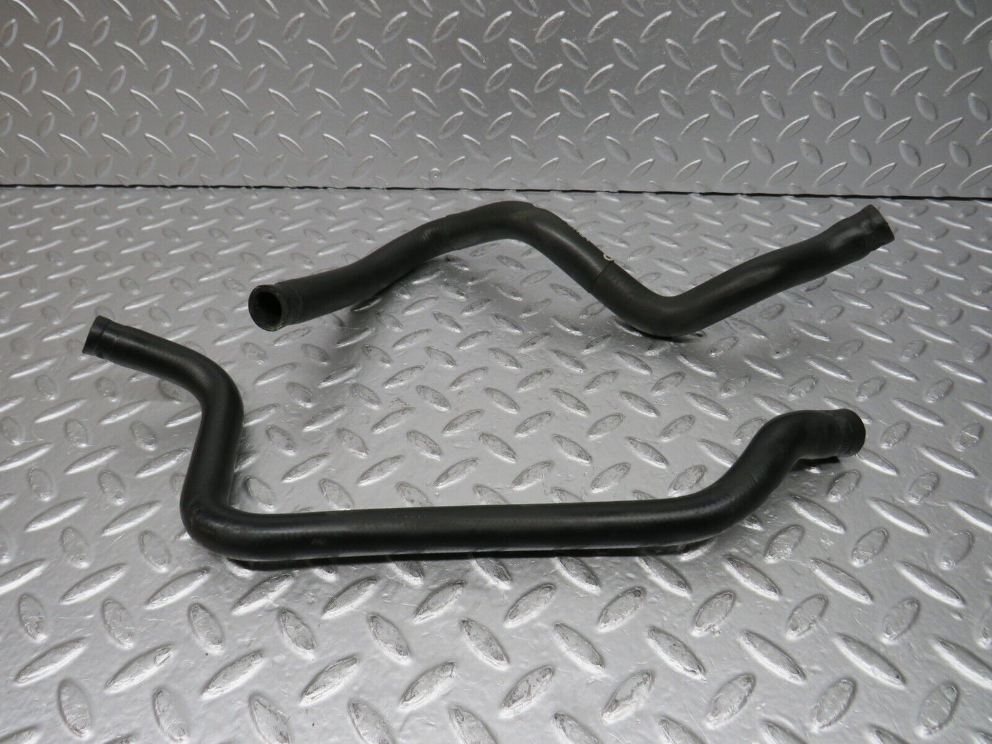31493 Mercedes-Benz S124 220TE Wagon Radiator Hose Pipe 1248306296
